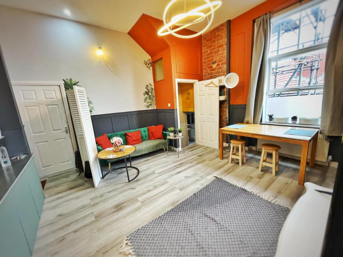 Adeamstays Provides Beautiful Centrally Located 1 And 2 Bed Apartments On Liverpools Boulevard ภายนอก รูปภาพ