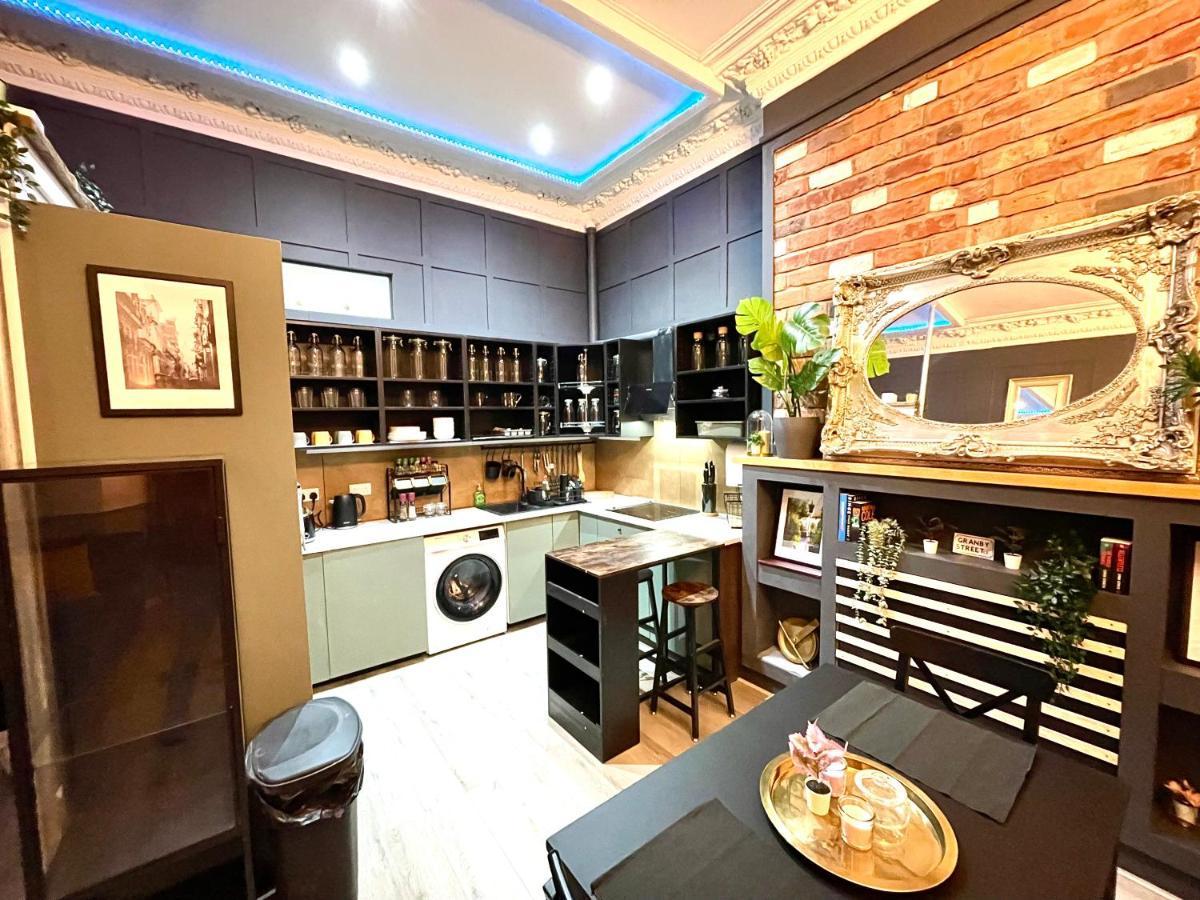 Adeamstays Provides Beautiful Centrally Located 1 And 2 Bed Apartments On Liverpools Boulevard ภายนอก รูปภาพ