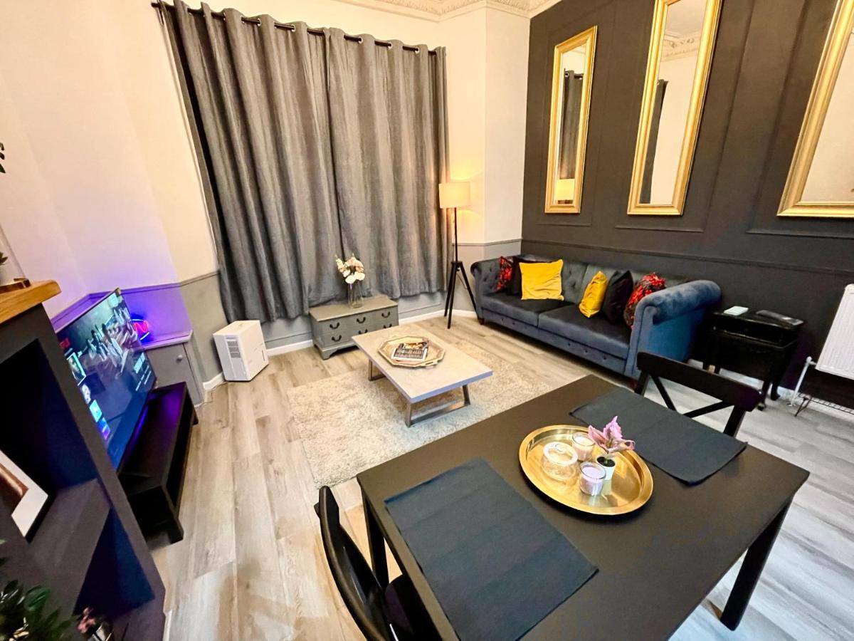Adeamstays Provides Beautiful Centrally Located 1 And 2 Bed Apartments On Liverpools Boulevard ภายนอก รูปภาพ