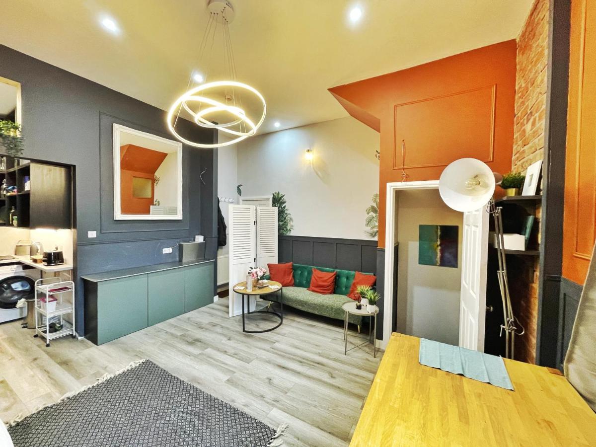 Adeamstays Provides Beautiful Centrally Located 1 And 2 Bed Apartments On Liverpools Boulevard ภายนอก รูปภาพ