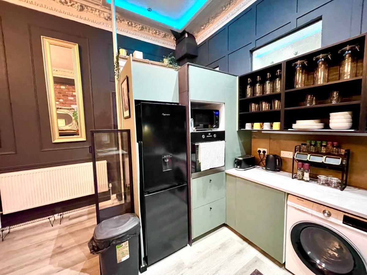 Adeamstays Provides Beautiful Centrally Located 1 And 2 Bed Apartments On Liverpools Boulevard ภายนอก รูปภาพ