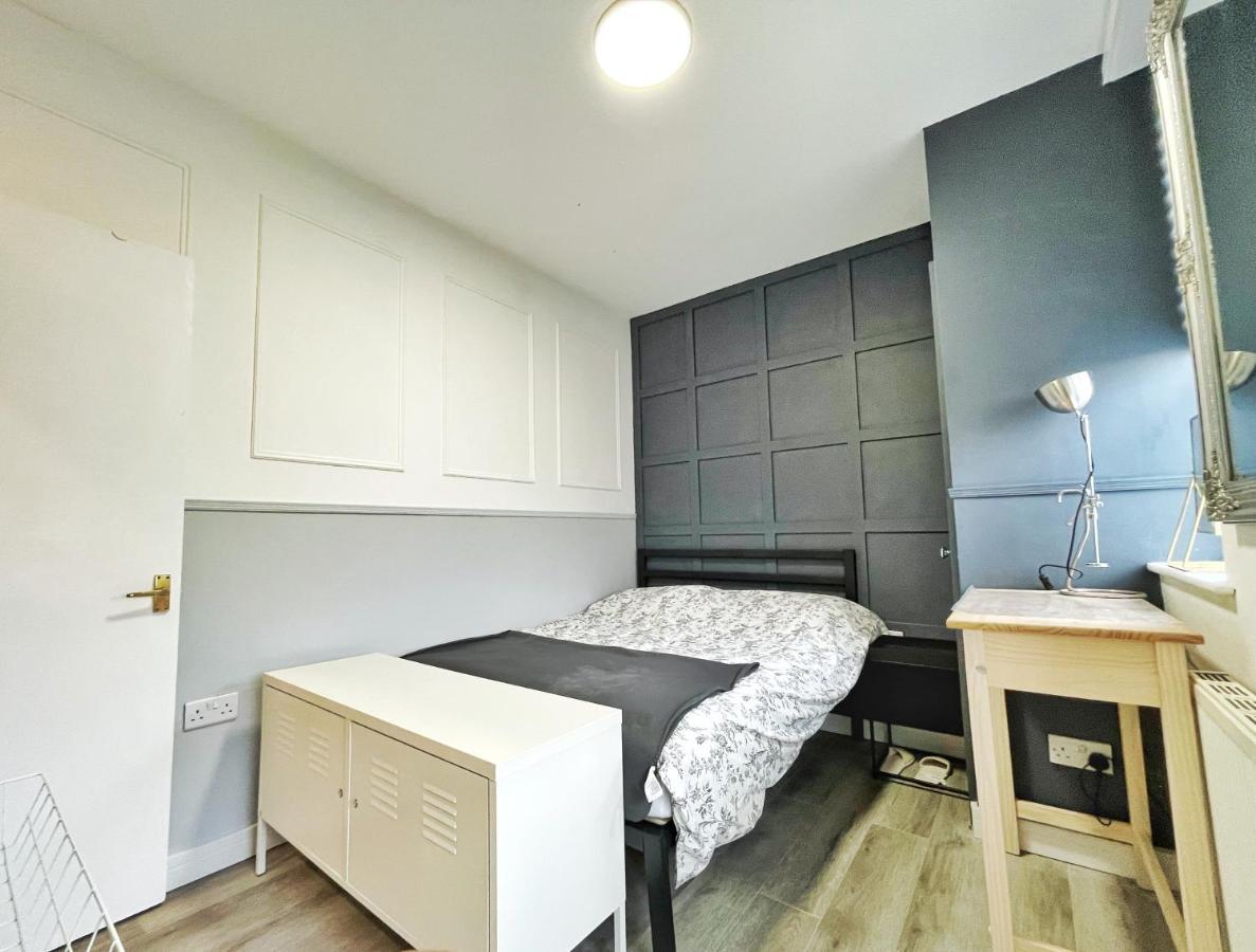 Adeamstays Provides Beautiful Centrally Located 1 And 2 Bed Apartments On Liverpools Boulevard ภายนอก รูปภาพ