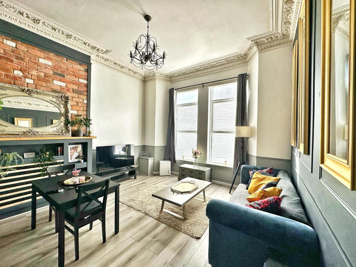 Adeamstays Provides Beautiful Centrally Located 1 And 2 Bed Apartments On Liverpools Boulevard ภายนอก รูปภาพ