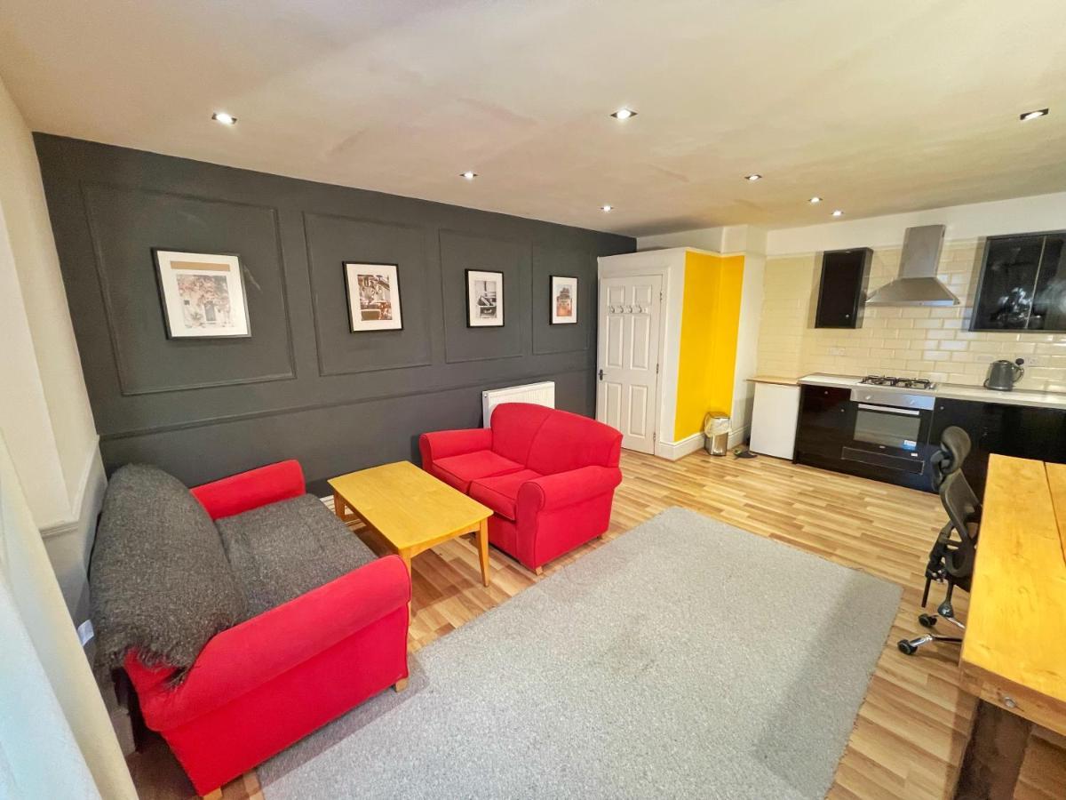 Adeamstays Provides Beautiful Centrally Located 1 And 2 Bed Apartments On Liverpools Boulevard ภายนอก รูปภาพ