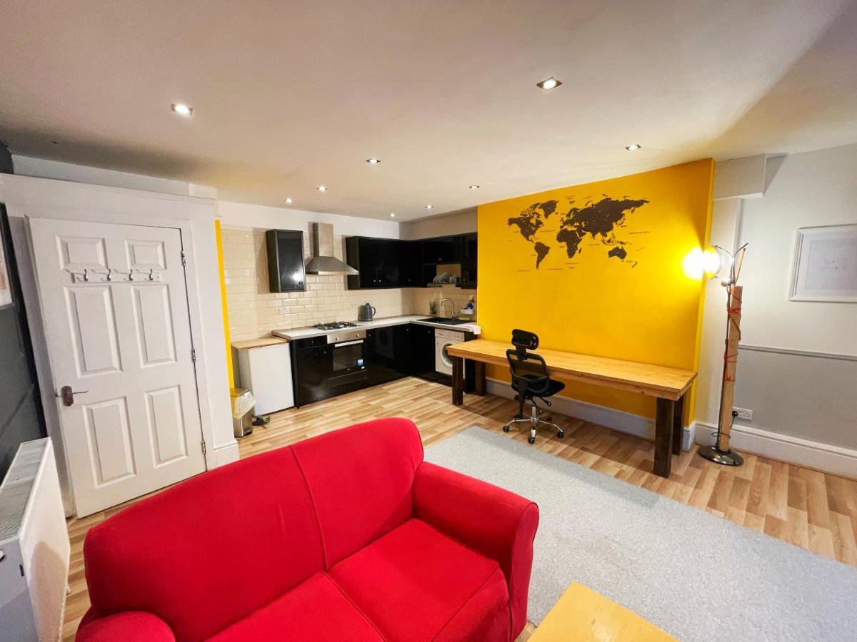 Adeamstays Provides Beautiful Centrally Located 1 And 2 Bed Apartments On Liverpools Boulevard ภายนอก รูปภาพ