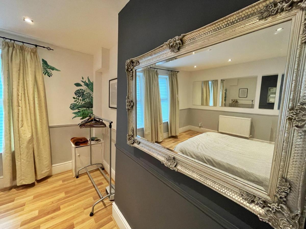 Adeamstays Provides Beautiful Centrally Located 1 And 2 Bed Apartments On Liverpools Boulevard ภายนอก รูปภาพ